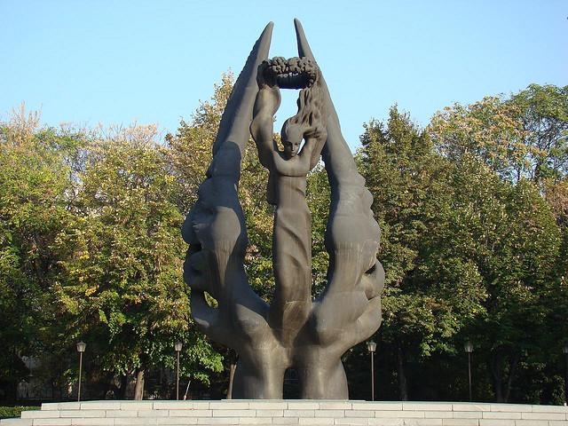Паметникът „Съединението на България” в Пловдив