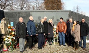 Обединени земеделци се поклониха пред жертвите на комунизма 2a