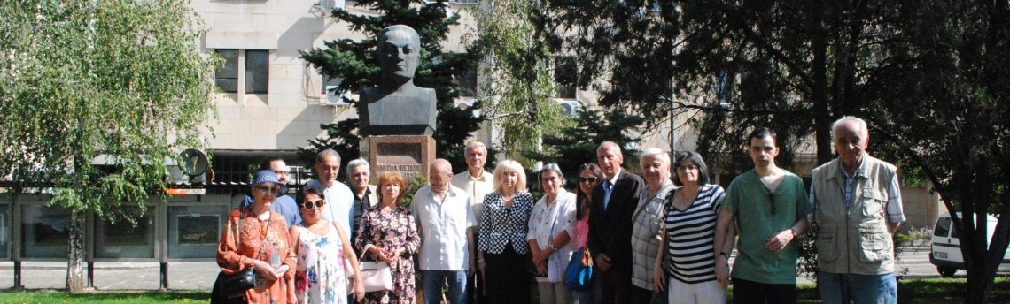 Обединени земеделци се поклониха пред Никола Петков